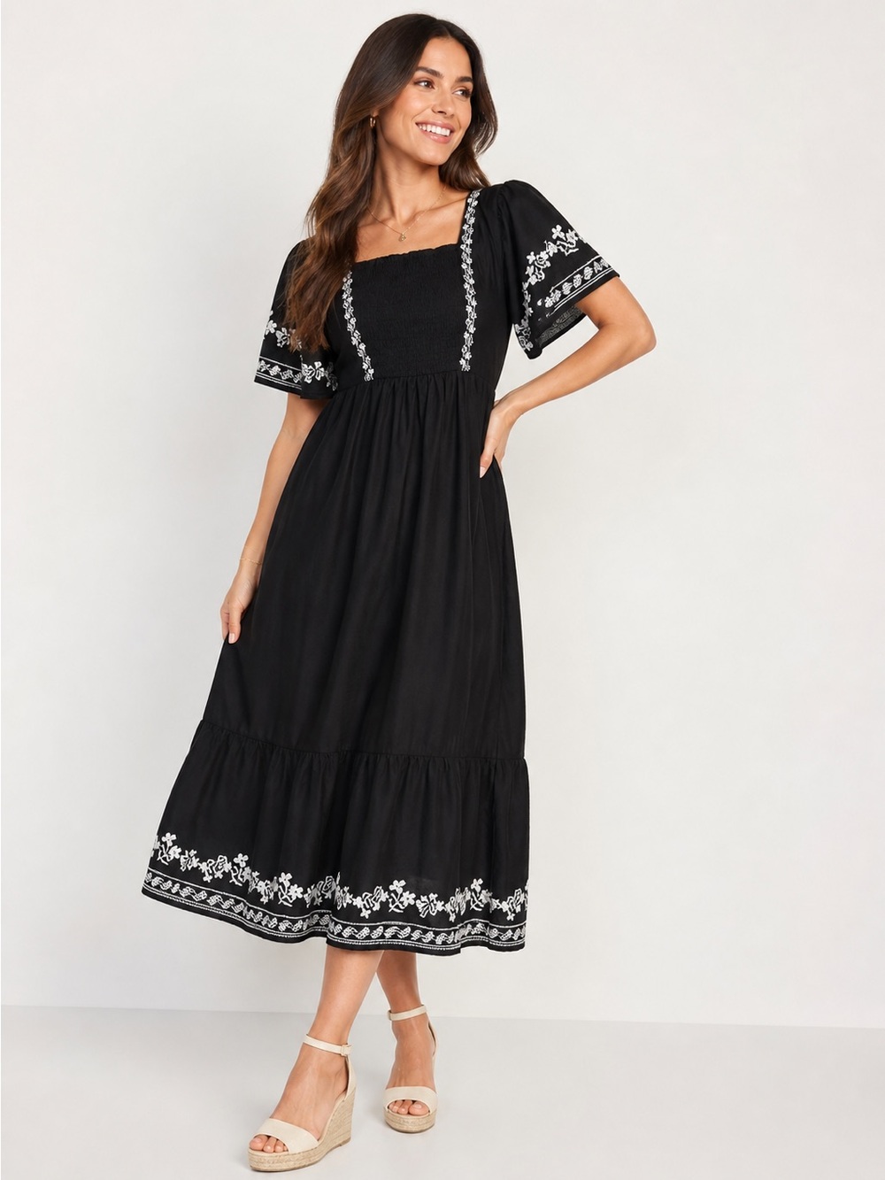 Old Navy Smocked Embroidered Puff Sleeve Midi Dress Black Medium NWT